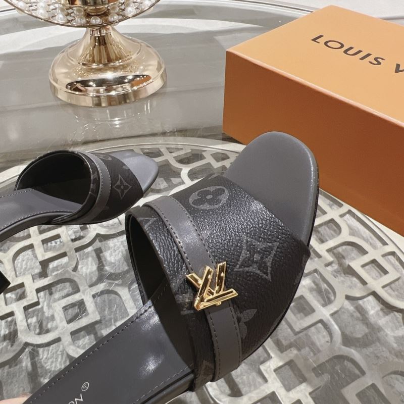 Louis Vuitton Slippers